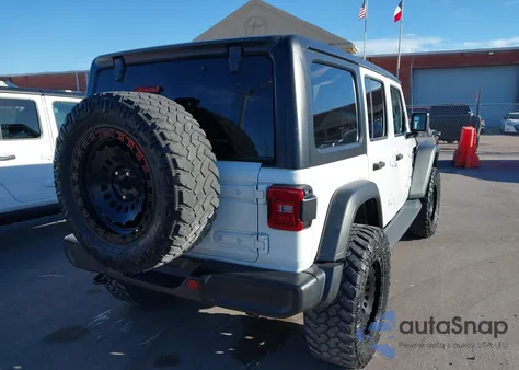 2020 Jeep Wrangler Unlimited Sahara Altitude 4X4 from USA, damaged, VIN 1C4HJXEG3LW200693
